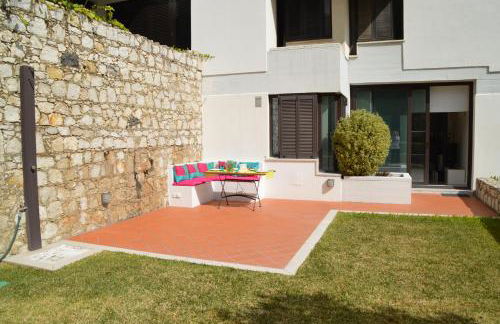 Amazing Beach & Pool Apartment with Garden - Foto 20