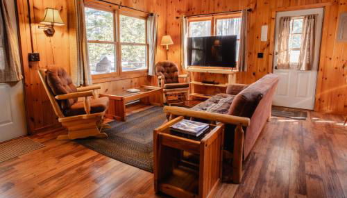 Traditional Cabin - Family Headquarter - 2 Bed Cabin - Fast Wi-Fi CB09 - Foto 5