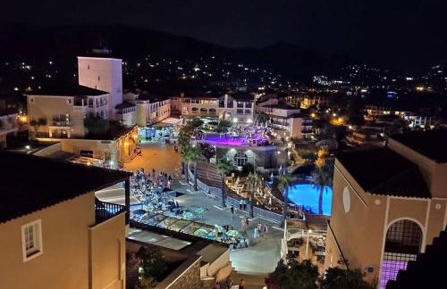 Dans un cadre d'exception, Vue mer panoramique à Agay Côte d'Azur, Village Vacances Cap Esterel, 2 chambres, avec jardin, golf, climatisation, Wifi, 5 piscines - Foto 11