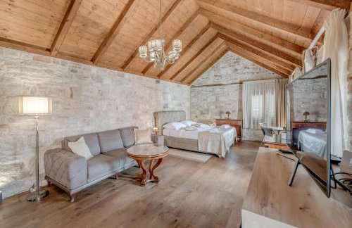 Emperor Suite - Beyond Timeless - Photo 6