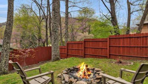 Soco Serene Cabin in the Heart of Maggie Valley - Foto 3, Garden