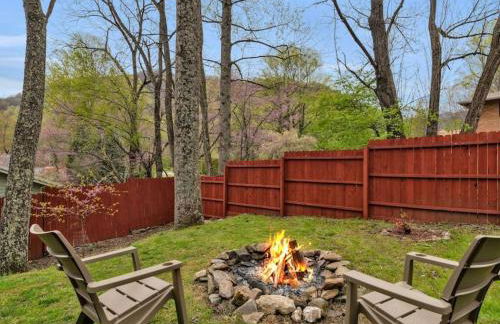 Soco Serene Cabin in the Heart of Maggie Valley - Foto 3