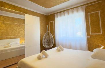 Golden Essence Apartment - terrace & metro - Foto 1