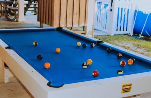 Spacious house- Deep Water Dock Pool Golf Cart Rental available - Foto 10