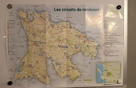 Meublé de tourisme Petit Chail Saint Savinien - Foto 54