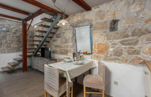 Cozy Home In Veli Dol With Jacuzzi - Foto 15