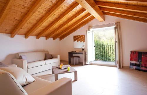 SALA COMACINA APARTMENT NO 1-SLEEPS 10 by Italian Apartments - Foto 7