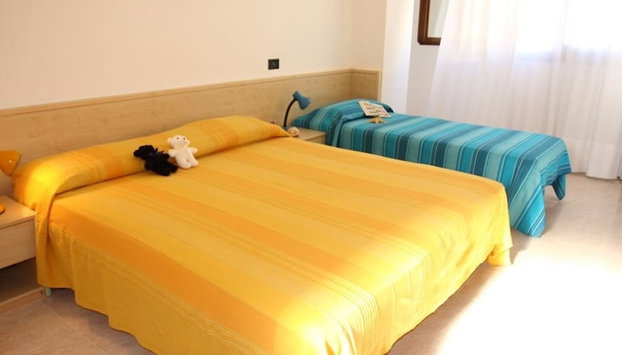 Flat With a Lovely Poolside Garden With bbq - Foto 5, Habitación
