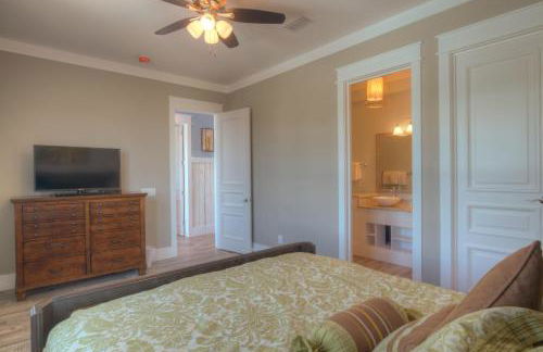 Making Waves - Huge Heated Beachfront Pool & Hot Tub! Best In Pcb! - Foto 12