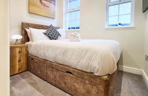 Lethbridge Villa 49 3-bedroom Apartment with private HOT TUB,Fibre WiFi, free parking, sleeps 6 - Foto 57