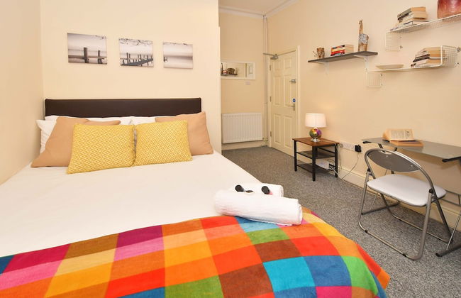 Townhouse @ 178 Ruskin Road Crewe - Photo 10