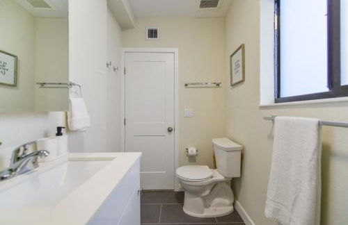 Prime Location Apartment at Calle Ocho - Foto 20