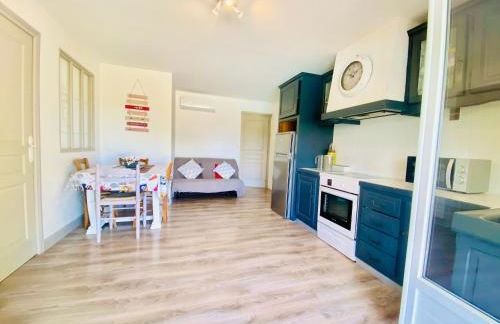 Gîte Euphrasie piscine privée confort 3 étoiles - Foto 11