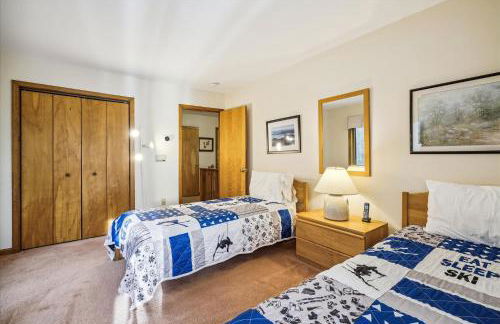 Glazebrook J5 3 Bedroom Townhome with Sauna & Fireplace - Foto 35