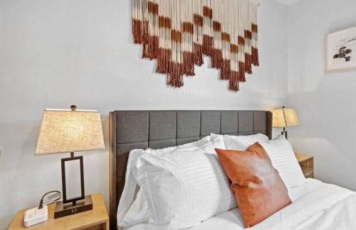 Renovated 5BR 2BA AC Quiet Retreat Home - Foto 34