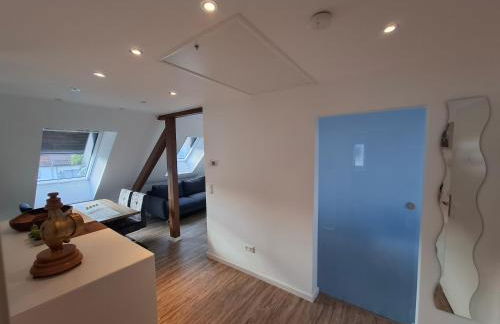 Moderne DG-Wohnung mit Flair in guter Lage - Foto 13