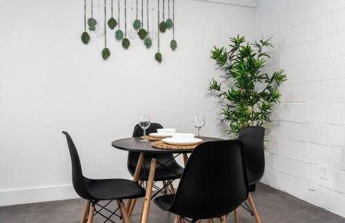 ~ The Billie ~ Cozy | Rooftop | Ponce City Market - Foto 22