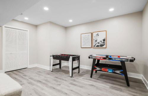 Tysons LUXE 6BR Modern and Spacious - Foto 31