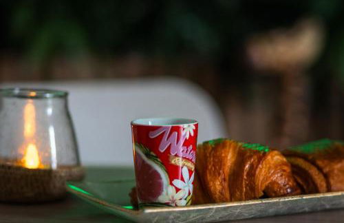 Appartement Suite Eden Jungle-nuit insolite pour couple ou solo - Foto 16