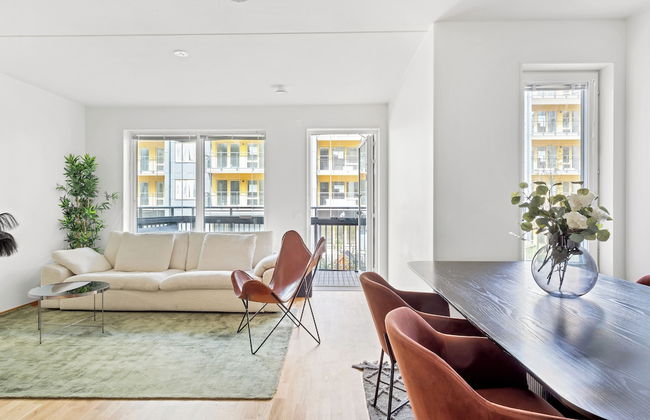 Modern Central Apartment - Photo 4