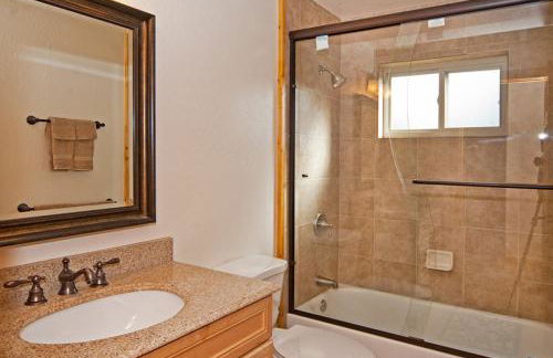 Valley View at Palisades -4 BR w Mountain Views, Pet-Friendly, and Close to Village - Foto 16