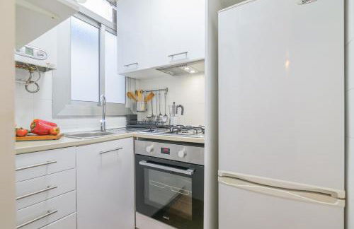 Playa a pie y a 15 minutos de Ramblas y Plaza Catalunya en metro - Foto 33