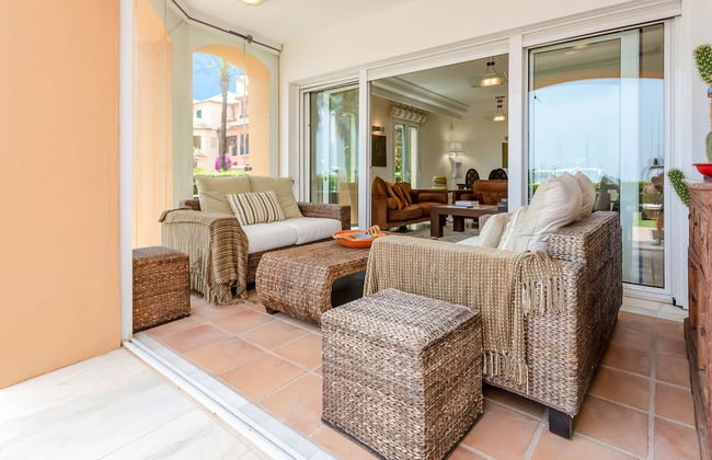 YOLO Spaces – Sotogrande Marina Boutique Apartment - Foto 37