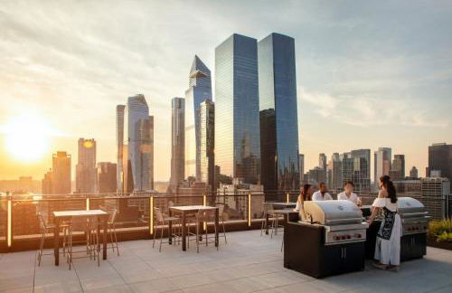 Blueground Chelsea rooftop pool nr The Vessel NYC-2147 - Foto 19