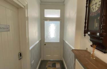 The Walnut Suite lovely one bedroom flat in Stoke. - Foto 5