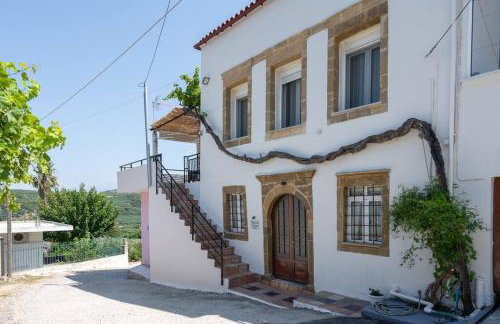 Manos Home - Photo 18