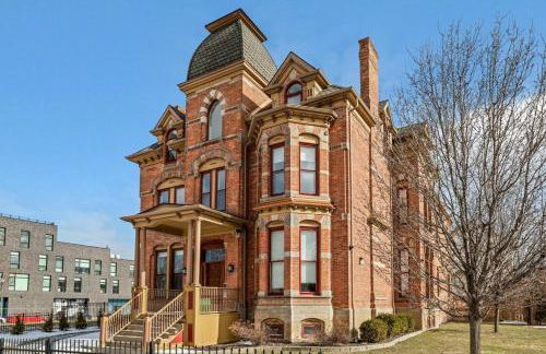 Lumber Barons Detroit Brush Park Penthouse 3BR 2 Kings 1 Queen 2 Baths 1 Car Garage - Photo 39