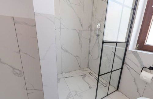 Design & Chill #Altstadt #Beamer - Foto 8