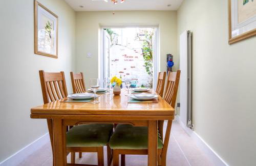 Quarry Cottage Courtyard Garden - Pass the Keys - Foto 3