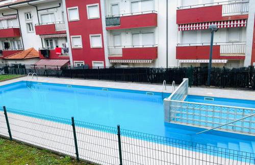 Reformado con Piscina y Jardín - Foto 25