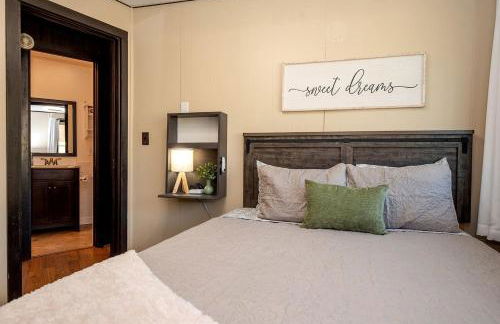 Stunning Cabin Getaway Perfect for Large Groups Situated in Boyne Falls, Michigan - Photo 23