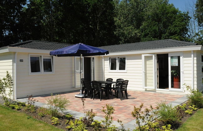 Nice Chalet Near the Golf Course in a Holiday Park - Foto 36