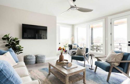 Luxury Lake LBJ Waterfront Home with Hot Tub and Boat Slip - Foto 2