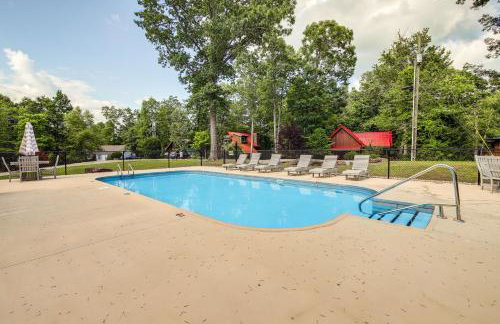 Lake Cumberland Resort Cabin with Community Perks! - Foto 2