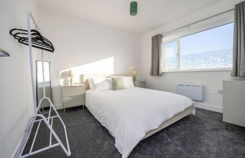 Brand-New 3-Bed Home - Liverpool - Foto 17