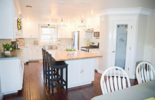 Historic and Charming Birch House - Foto 8