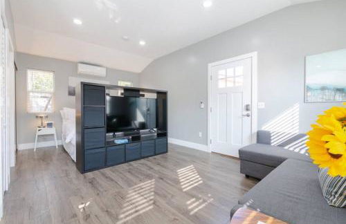 Modern Guesthouse w Private Patio and Hot Tub - Foto 22