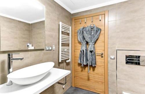 Luxury Penthouse Puerto de Mogan with great terrace and sea view - Foto 19