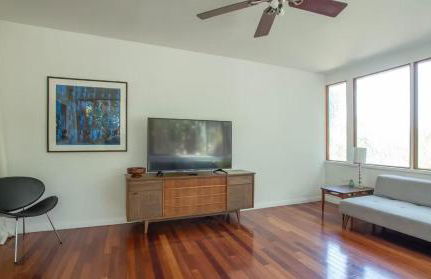 Silver Lake Mid-century Nestled in the Treetops - Foto 25