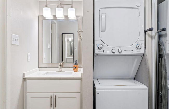 Quaint Studio Close to Downtown and Domain - Foto 11