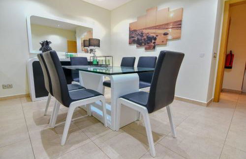 Stunning Villa with Pool - Foto 6