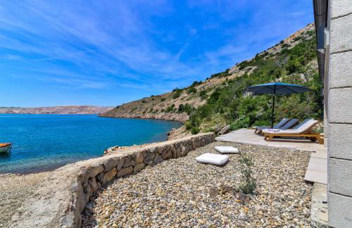 House Silence - Photo 56