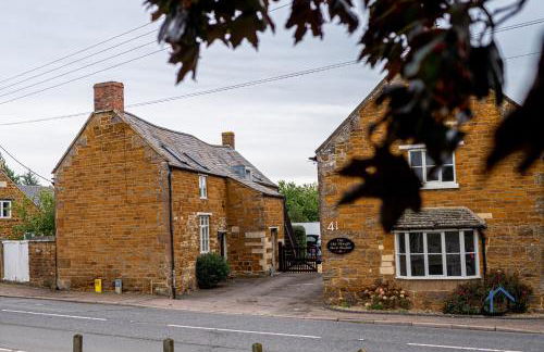 The Old Plough, mix of 1 bed and 3 bed units, rustic charm, super king bed or twins, en-suite, secure parking - Foto 5