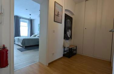 Helles Studio mit Arbeitsplatz und Balkon - Foto 58