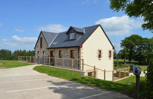 The Farmhouse at Williamscraig Holiday Cottages - Photo 6