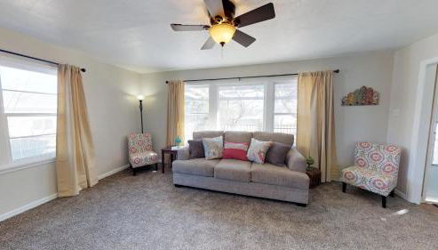 Wisteria Vine Cottage - Photo 3